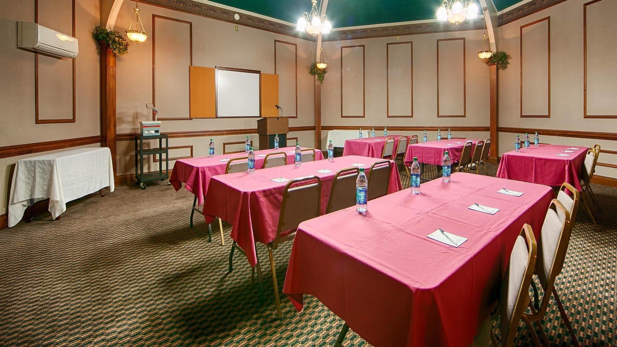 The Inn At Tree City, BW Signature Collection McMinnville Extérieur photo